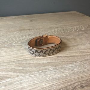 COACH SIGNATURE C BRACELET